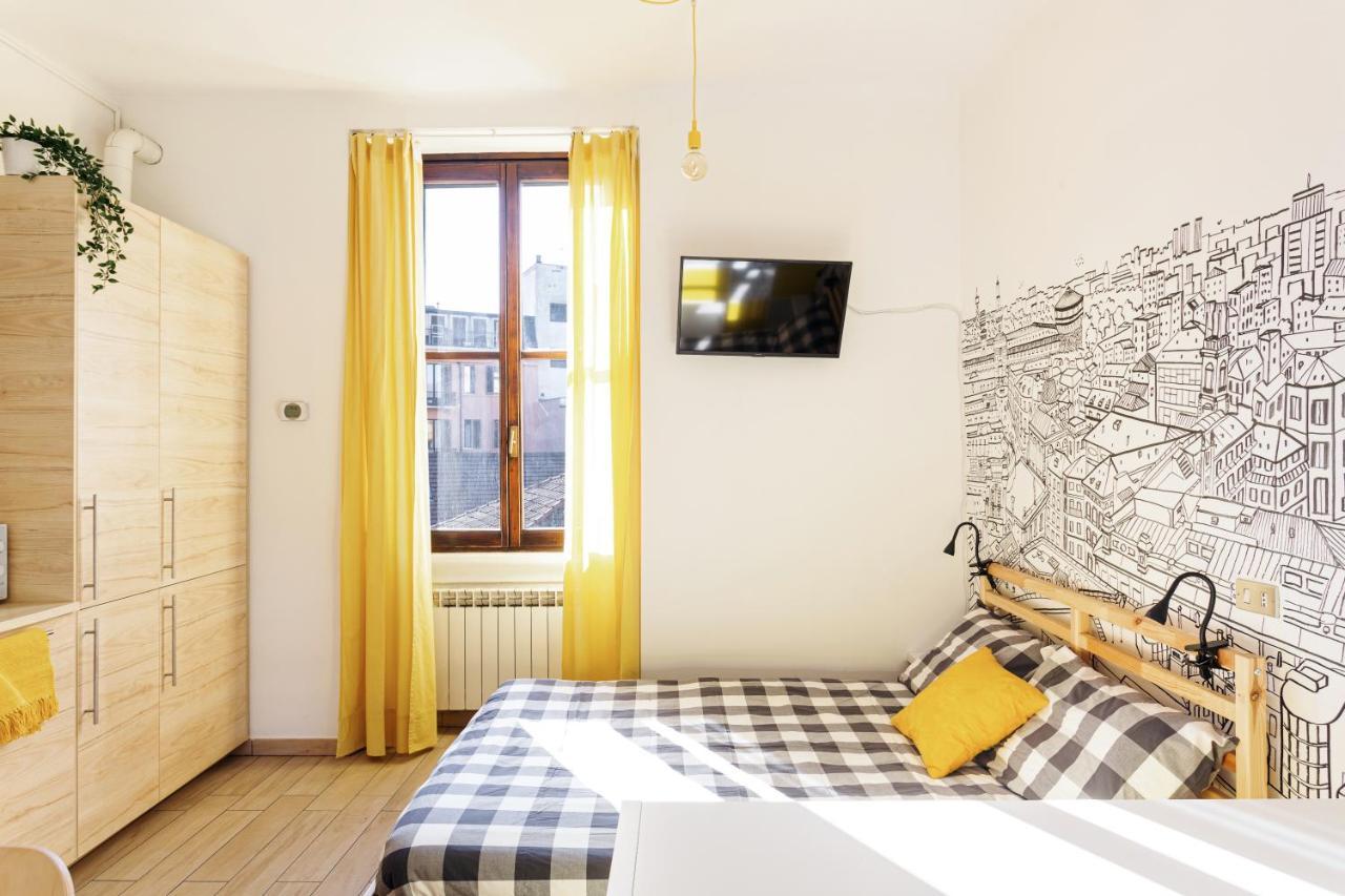 A Yellow Touch - Modern Studio In Isola Milano Bagian luar foto